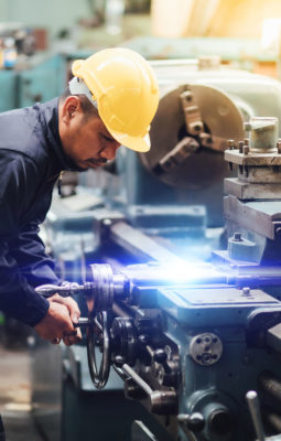 Opérateur sur machines-outils